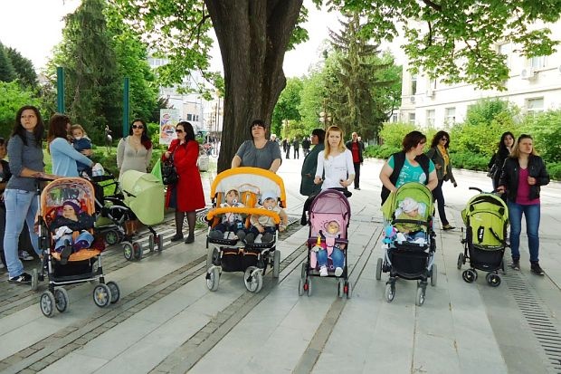 Майки от цялата страна протестираха, самоковските – НЕ