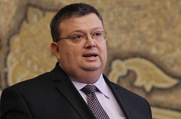 Главният прокурор опроверга МВР- шефа в оставка Цветан Цветанов, че има възход на организираната престъпност