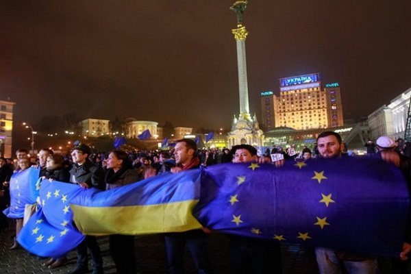 Петима убити при сблъсъците в Киев, напрежението ескалира