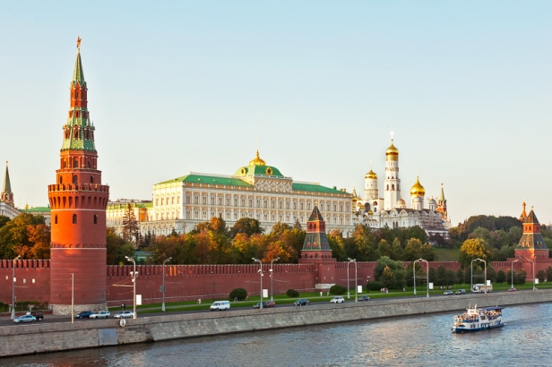 Иво Инджев: Путин продължи руско – съветската политика „освободителката” да хока България