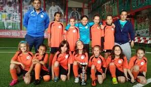 Футболните момичета на Десислава Грахльова и Асен Савов с първи трофей