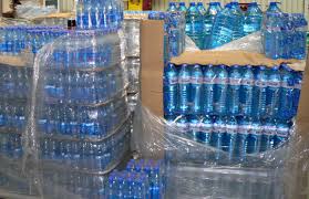 10 080 бутилки с вода дари фирма „Девин“ на община Самоков