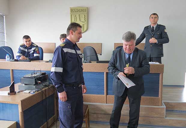 Младши инспектор Кирил Соколов стана Пожарникар на годината за Софийска област – спасил 7 деца при наводнението в Самоков