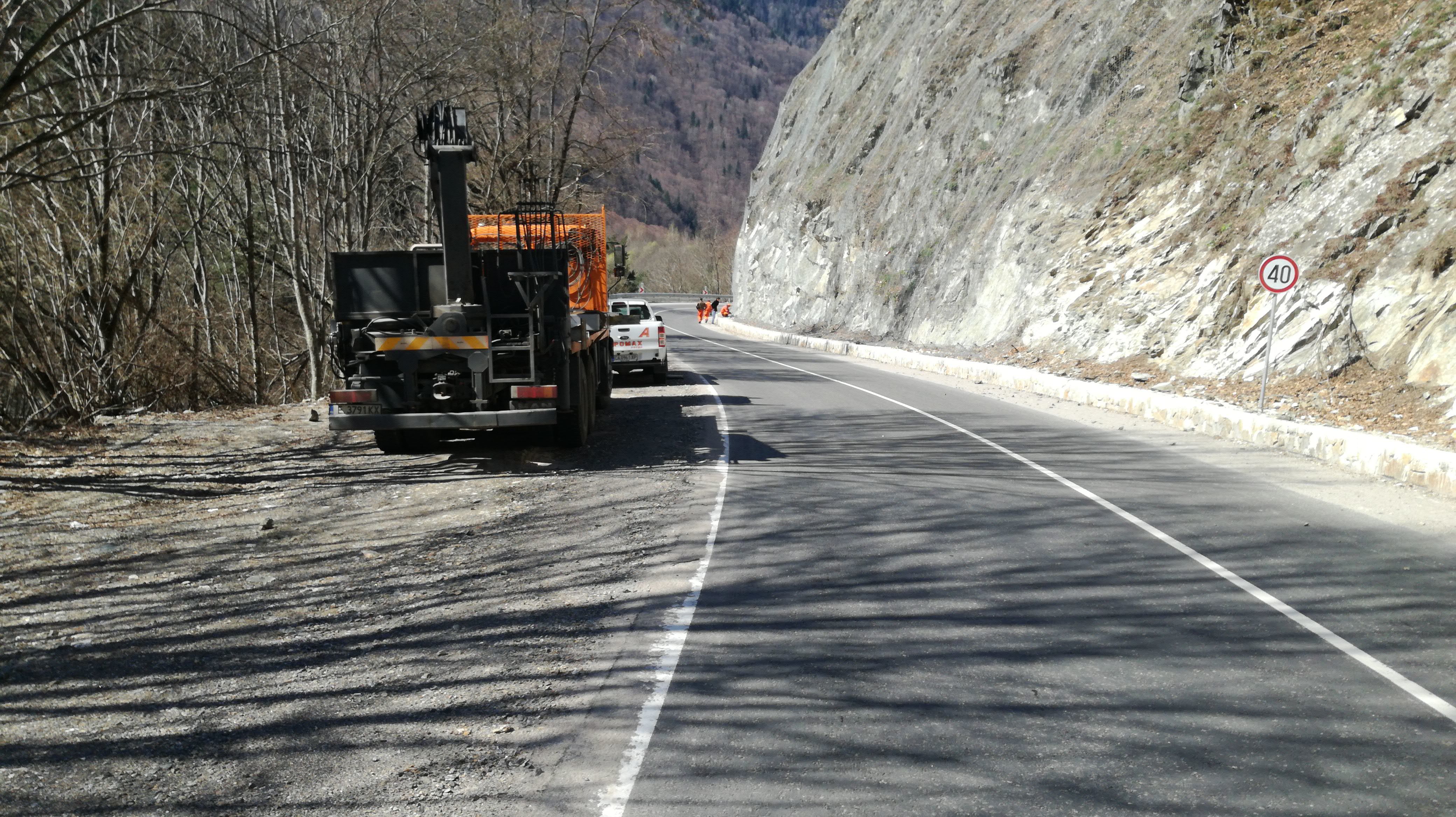 „Галчев“ и „Автомагистрали- Черно море“ ще ремонтират пътя между Дупница и Самоков за над 25 милиона лева. Главболгарстрой отпадна от борбата за кокала