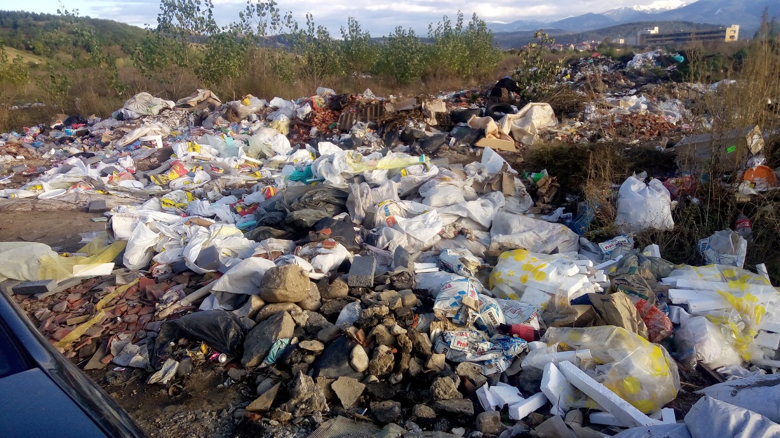 Самоков затвърждава имиджа си като град на боклука