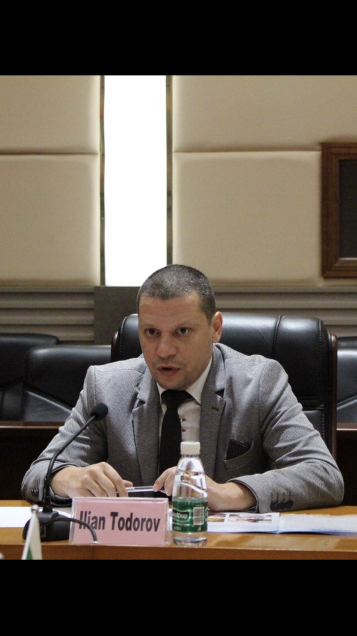 Областният управител Илиан Тодоров: Против съм повишаване на цената на водата в Софийска област