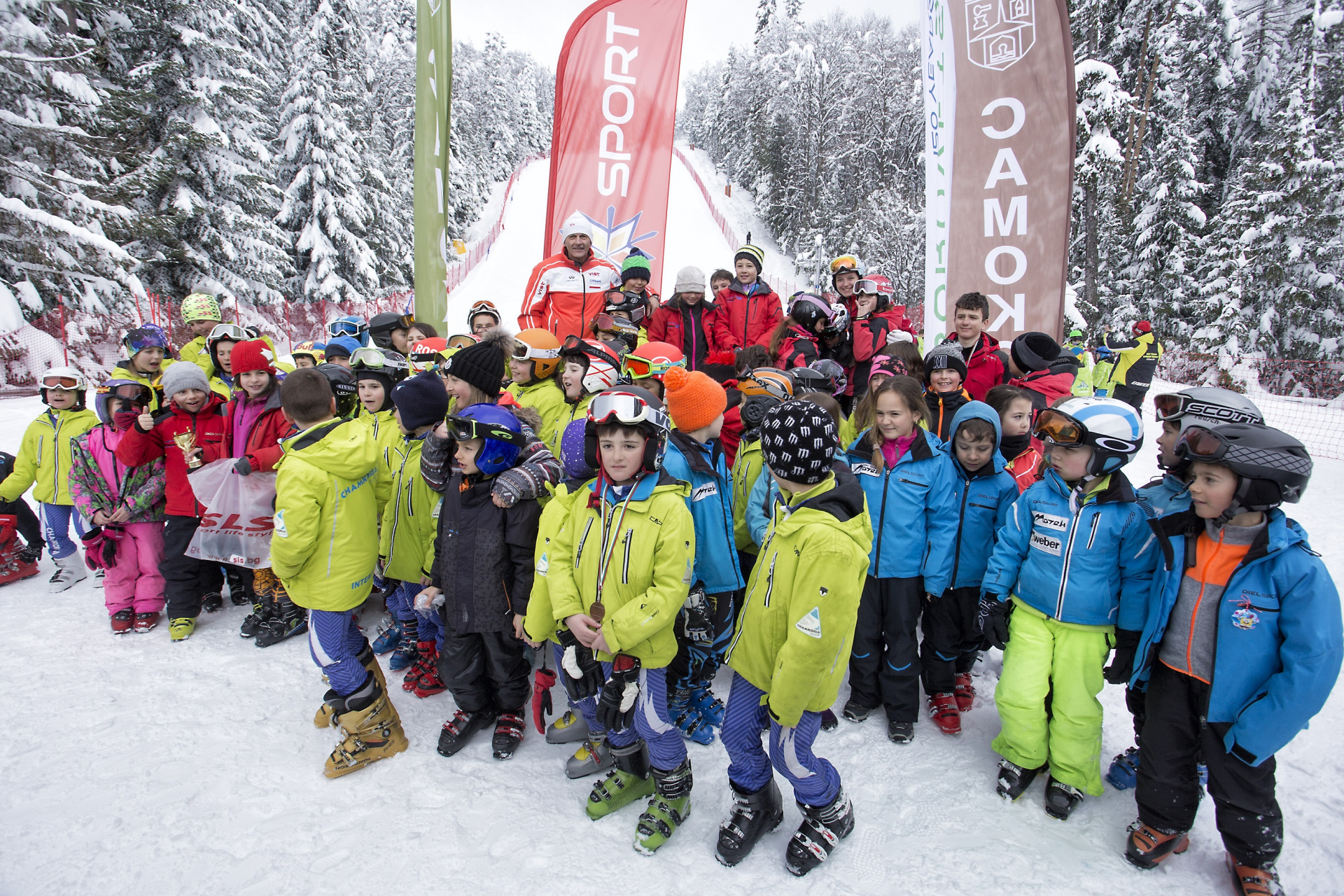 Самоков – общината с добри условия за образование и спорт. Учениците отново ще карат безплатно ски в Боровец