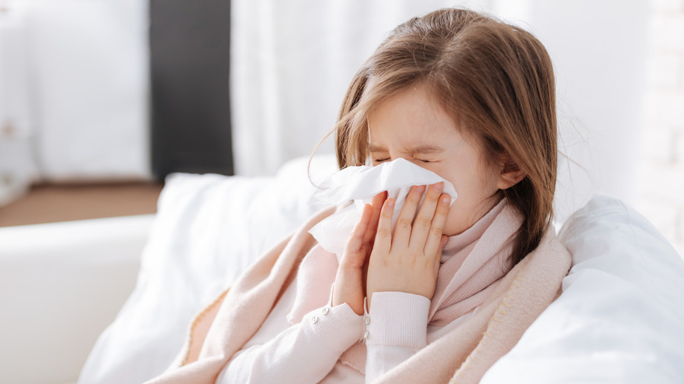 Обявиха грипна епидемия в цялата страна. Училищата се разпускат до 11 март