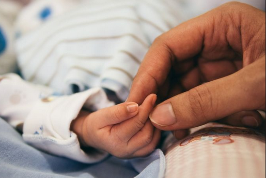 Момиченце е първото бебе за 2021 в УМБАЛ „Св.Анна“-София