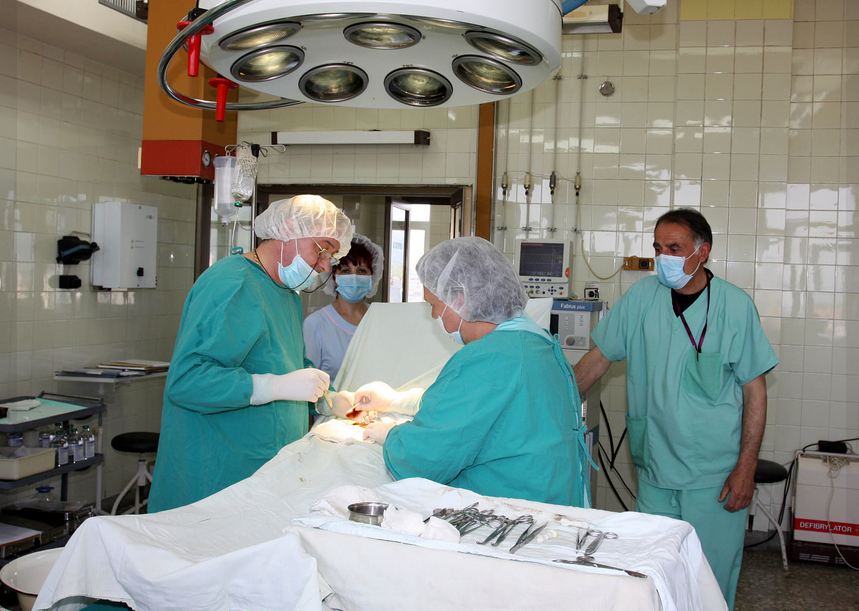Обновяват и ремонтират Хирургията на МБАЛ-Самоков със средства по Красива България