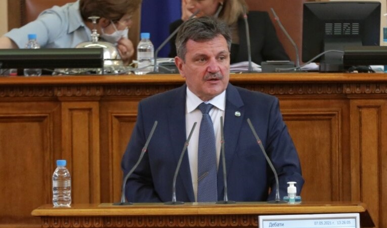 Д-р Александър Симидчиев отново води листата на Демократична България за София-област