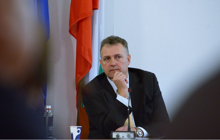 Директорът на БЕХ Валентин Николов за лавинообразния скок на цените на тока по БНТ 1