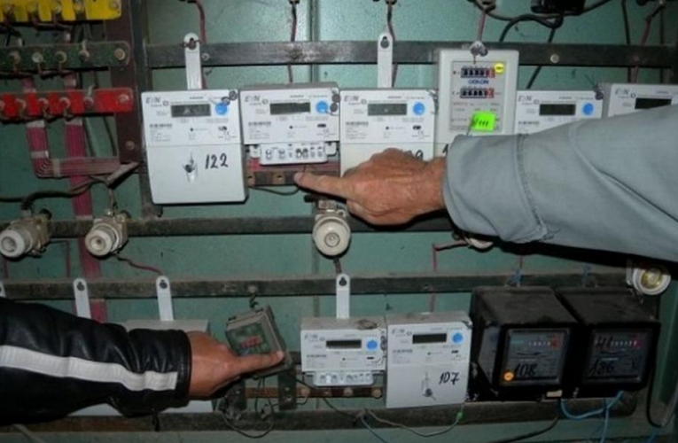 Спипаха заведение в Боровец да краде ток. Електромерът отчитал 72% по-малко