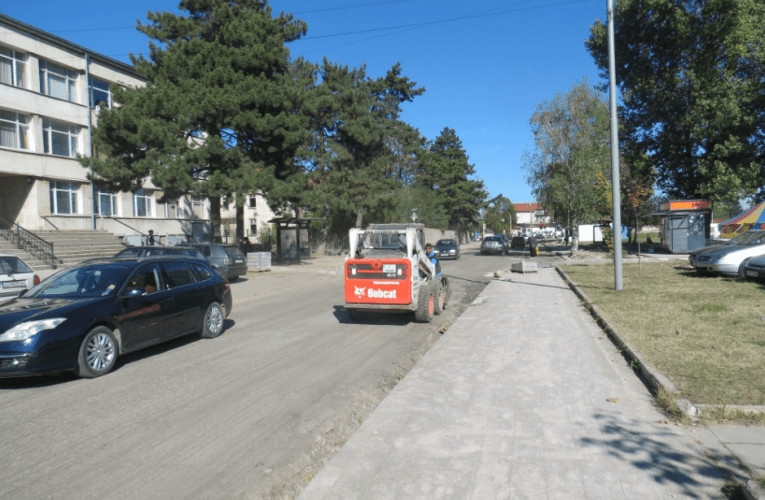 Зелена вълна ще регулира движението по основни улици в Самоков