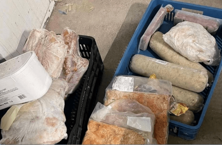 Близо 120 кг. хранителни стоки с изтекъл срок иззеха от търговски обект в Самоков