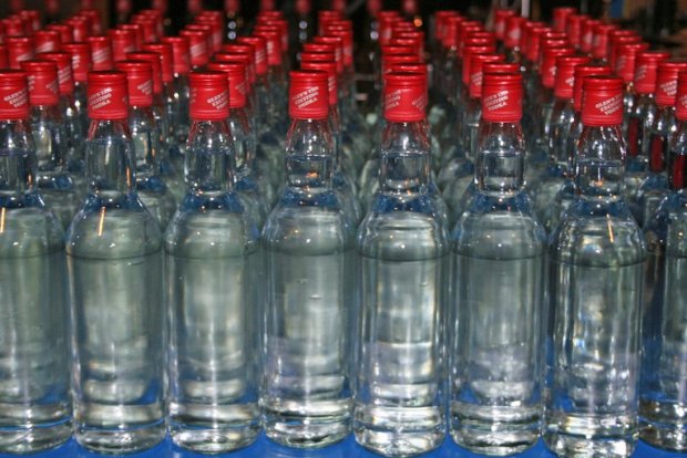 113.9 литра пиячка без бандерол иззеха от магазин в Самоков