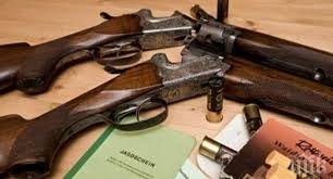 Незаконно оръжие и нарушения в дървообработващи предприятия в Самоков